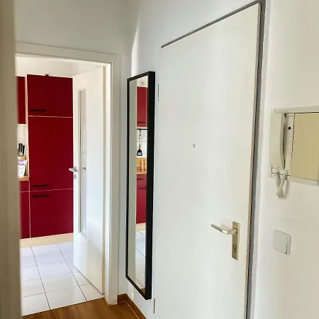 Aur Place X Fussbodenheizung Tiefgarage Kaffee Netflix Im Hansapark Apartment Magdeburg